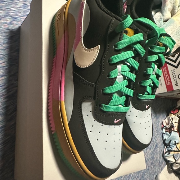 Nike Air Force One - Picture 6 of 6